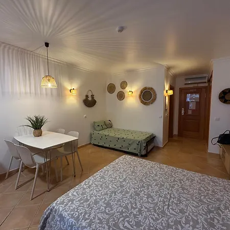 Sweet Cottage2
